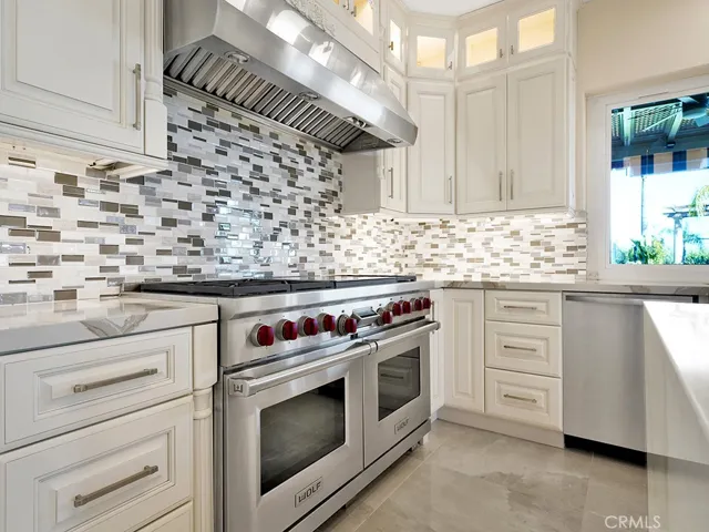 27662 Deputy Circle, Laguna Hills, California 92653