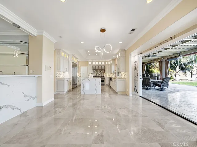 27662 Deputy Circle, Laguna Hills, California 92653