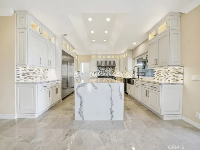 27662 Deputy Circle, Laguna Hills, California 92653