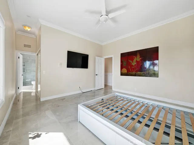 27662 Deputy Circle, Laguna Hills, California 92653