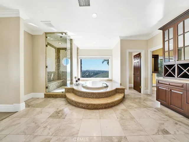 27662 Deputy Circle, Laguna Hills, California 92653