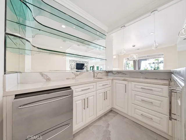 27662 Deputy Circle, Laguna Hills, California 92653