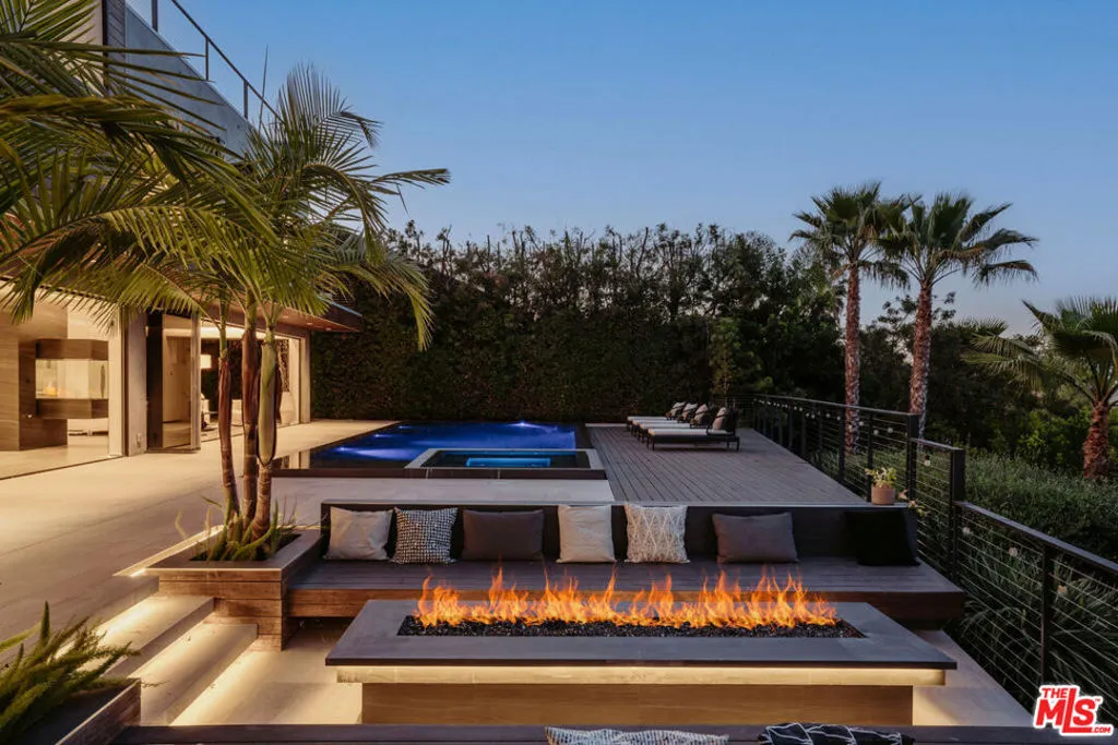 4540 Estrondo Drive, Encino, California 91436 home-pic-52