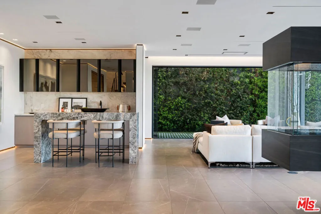 4540 Estrondo Drive, Encino, California 91436 home-pic-8