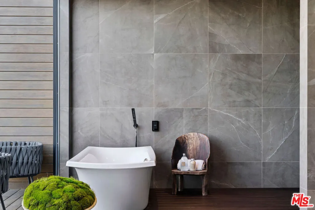 4540 Estrondo Drive, Encino, California 91436 home-pic-25