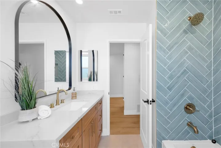 8478 E Frostwood Street, Anaheim Hills, California 92808