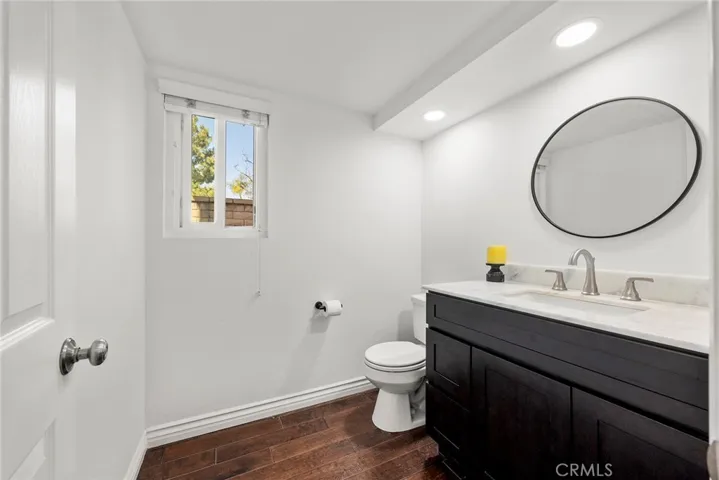 downstairs 1/2 bath