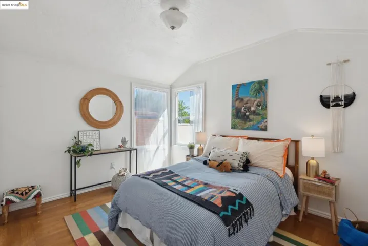 556 28th St, Richmond, California 94804