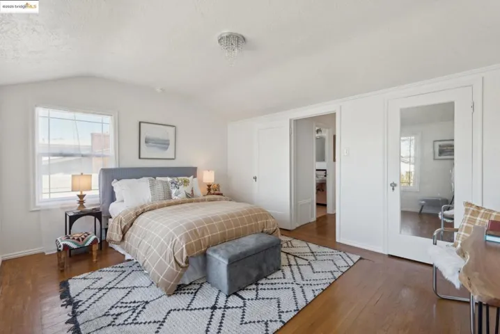 556 28th St, Richmond, California 94804