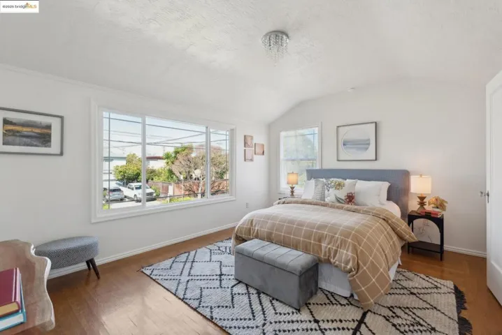 556 28th St, Richmond, California 94804
