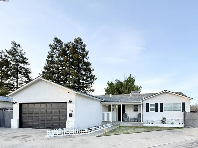 1213 Huntington Dr, Modesto, California 95350