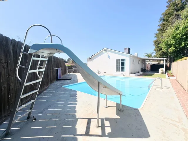 1213 Huntington Dr, Modesto, California 95350