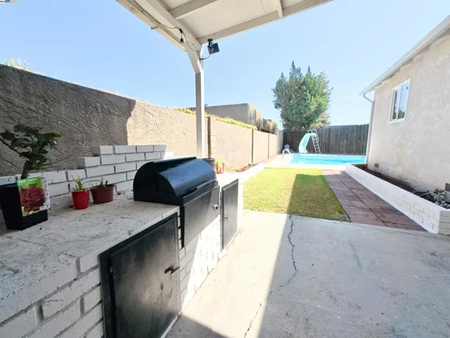 1213 Huntington Dr, Modesto, California 95350