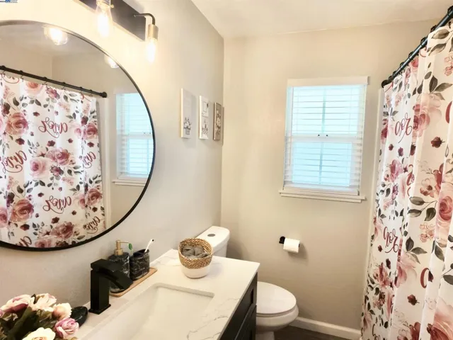 1213 Huntington Dr, Modesto, California 95350