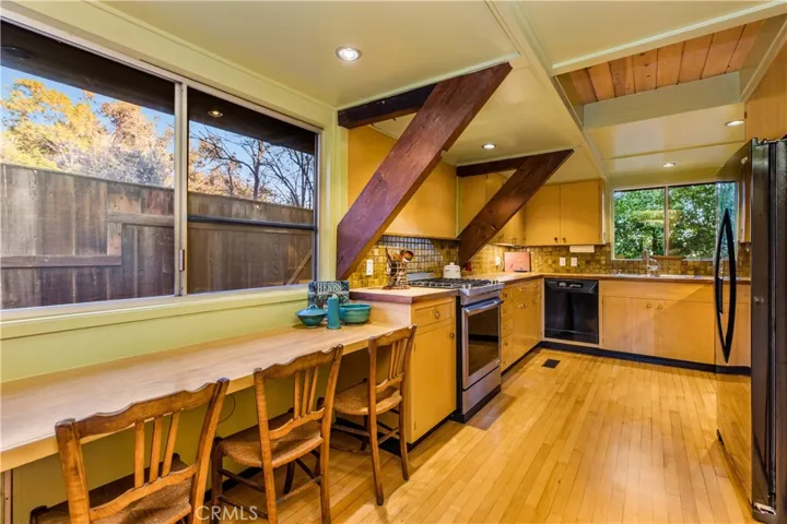 2462 Grand Avenue, Claremont, California 91711