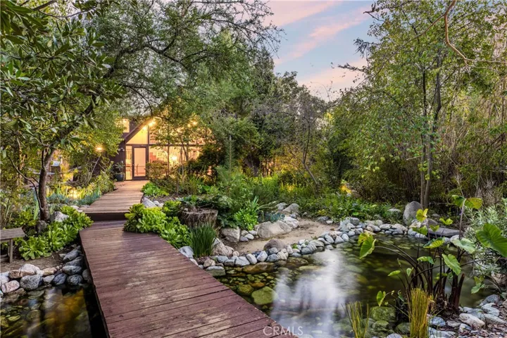 2462 Grand Avenue, Claremont, California 91711