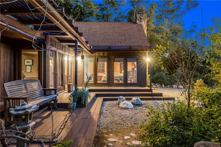 2462 Grand Avenue, Claremont, California 91711