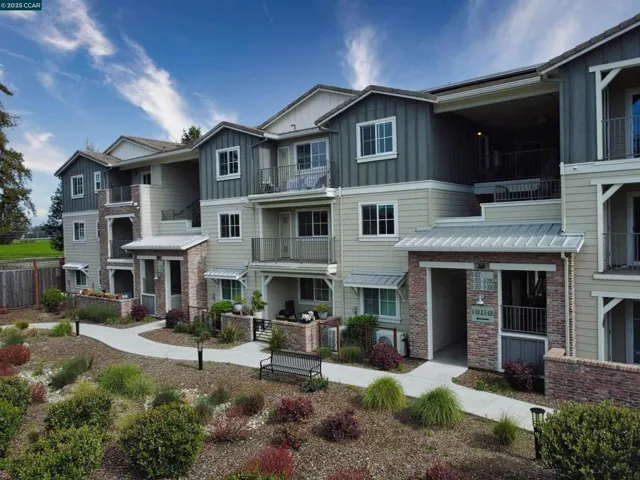 1410 Mauro Pietro Dr 203, Petaluma, California 94954