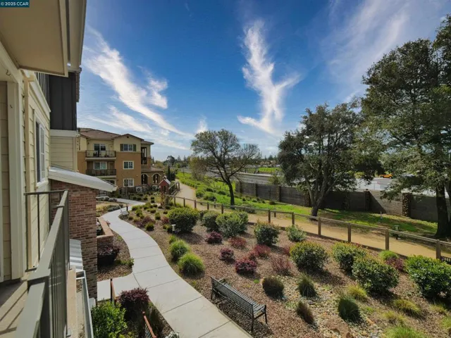 1410 Mauro Pietro Dr 203, Petaluma, California 94954