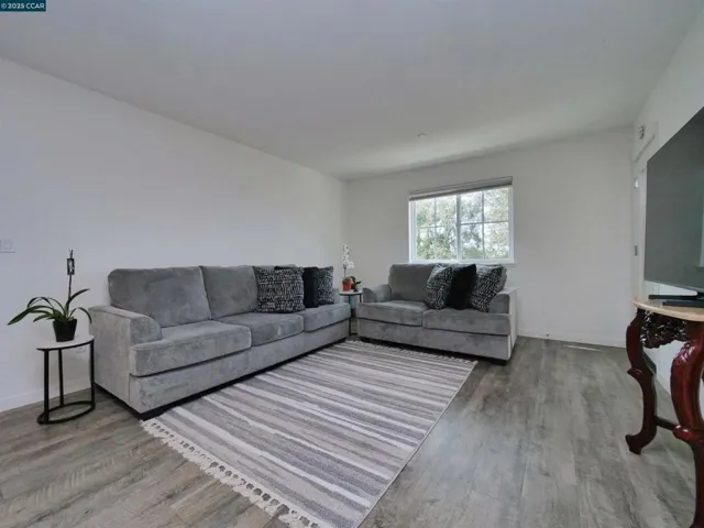 1410 Mauro Pietro Dr 203, Petaluma, California 94954