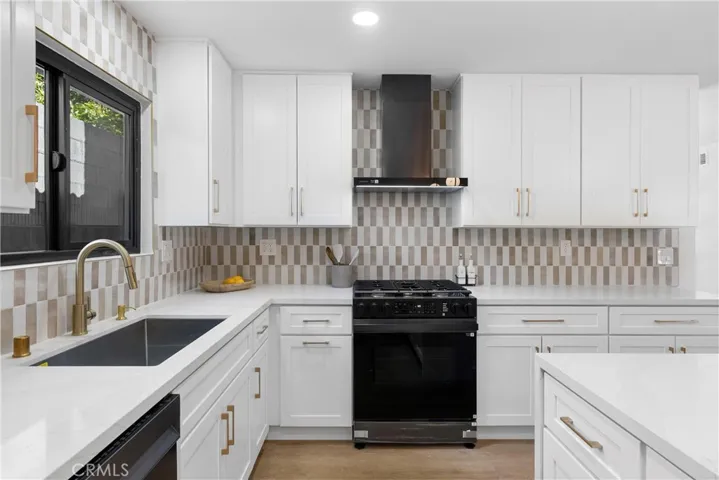 2321 S Rene Drive, Santa Ana, California 92704