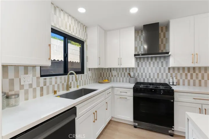 2321 S Rene Drive, Santa Ana, California 92704