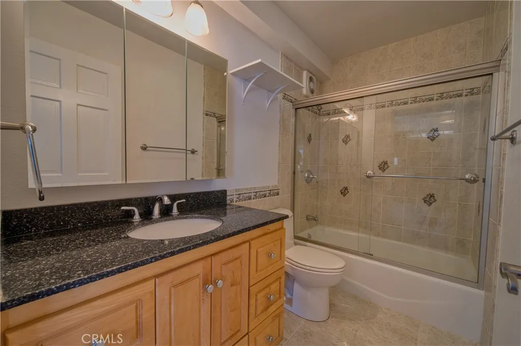 201 Calle Miramar 16, Redondo Beach, California 90277 home-pic-18
