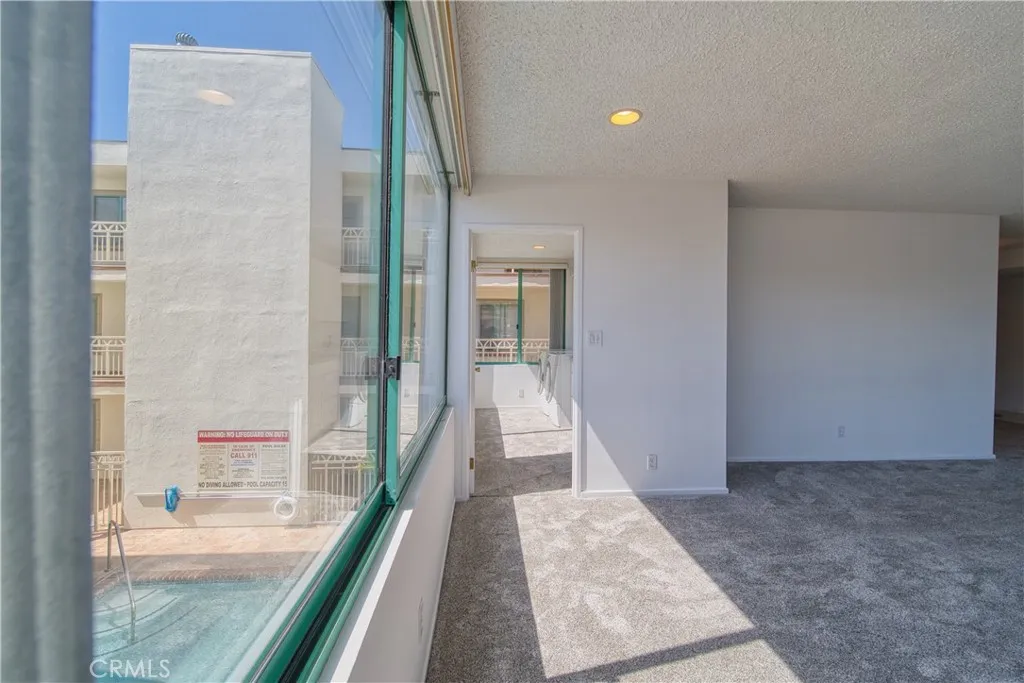 201 Calle Miramar 16, Redondo Beach, California 90277 home-pic-13