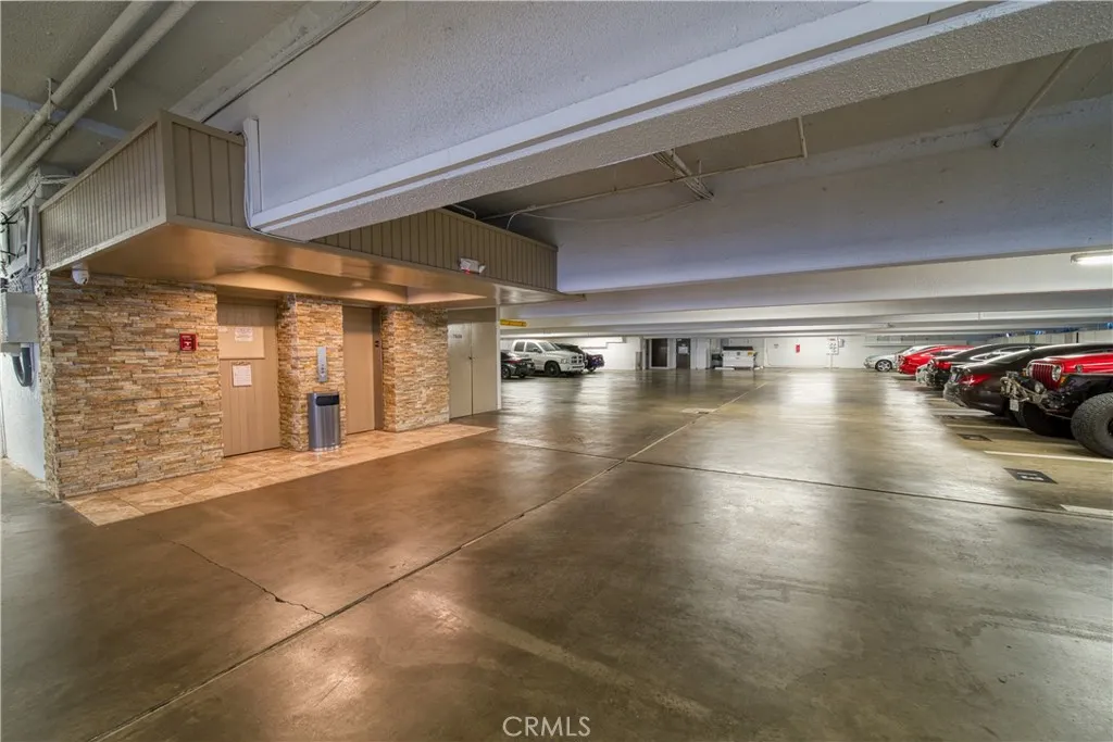 201 Calle Miramar 16, Redondo Beach, California 90277 home-pic-27