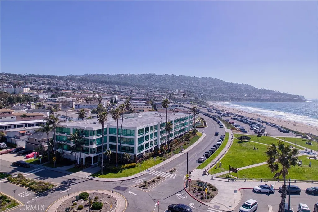 201 Calle Miramar 16, Redondo Beach, California 90277 home-pic-30