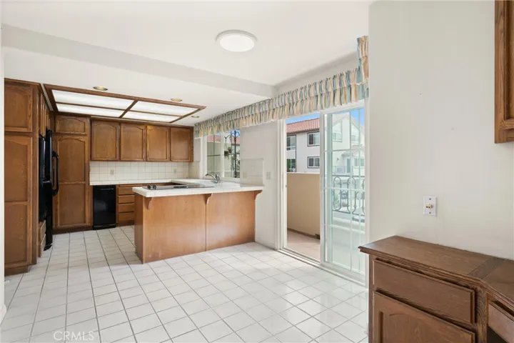 19243 Seabrook Lane, Huntington Beach, California 92648