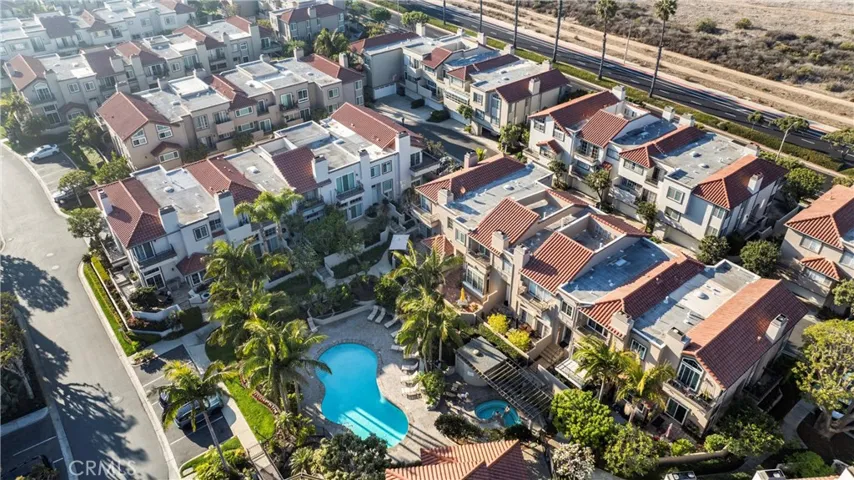 19243 Seabrook Lane, Huntington Beach, California 92648