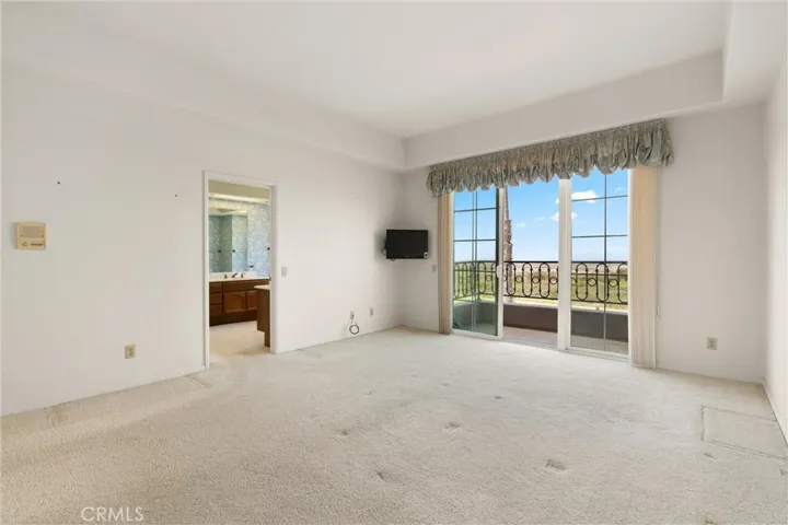19243 Seabrook Lane, Huntington Beach, California 92648