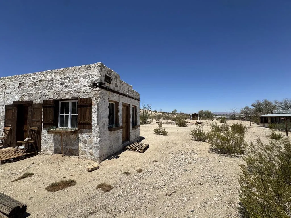 73392 Sullivan Road, 29 Palms, California 92277 home-pic-29
