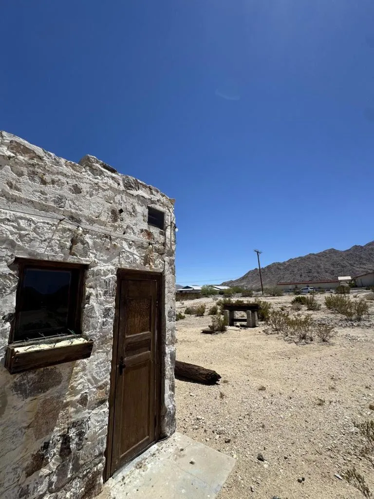 73392 Sullivan Road, 29 Palms, California 92277 home-pic-14