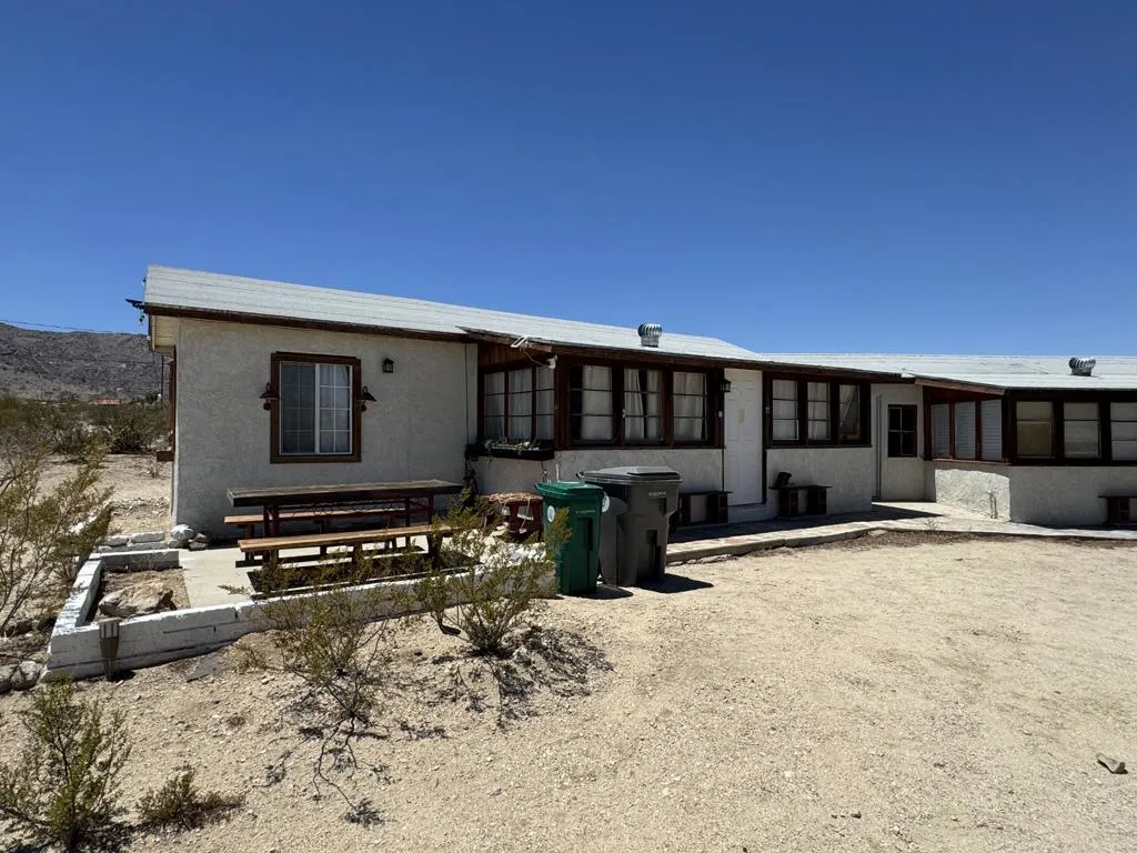 73392 Sullivan Road, 29 Palms, California 92277 home-pic-9