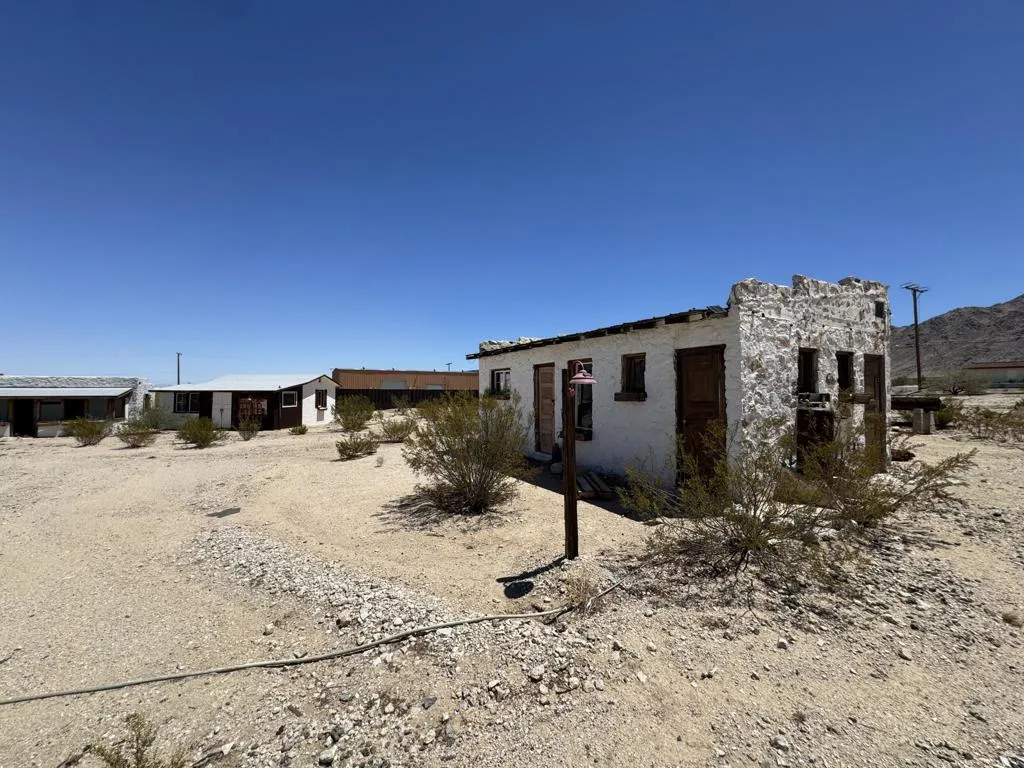 73392 Sullivan Road, 29 Palms, California 92277 home-pic-5