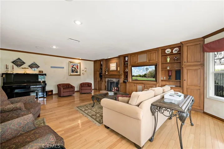 5367 Los Altos Lane, Yorba Linda, California 92886