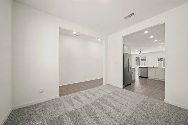 Dinning to Kitchen