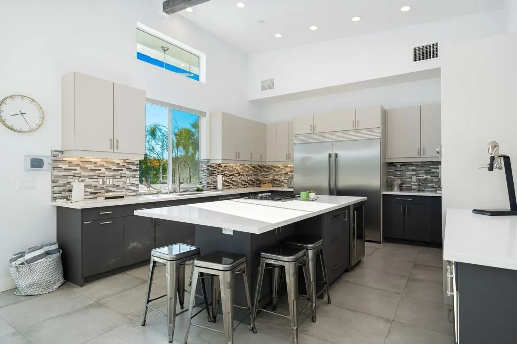 2379 N Leonard Road, Palm Springs, California 92262 home-pic-14