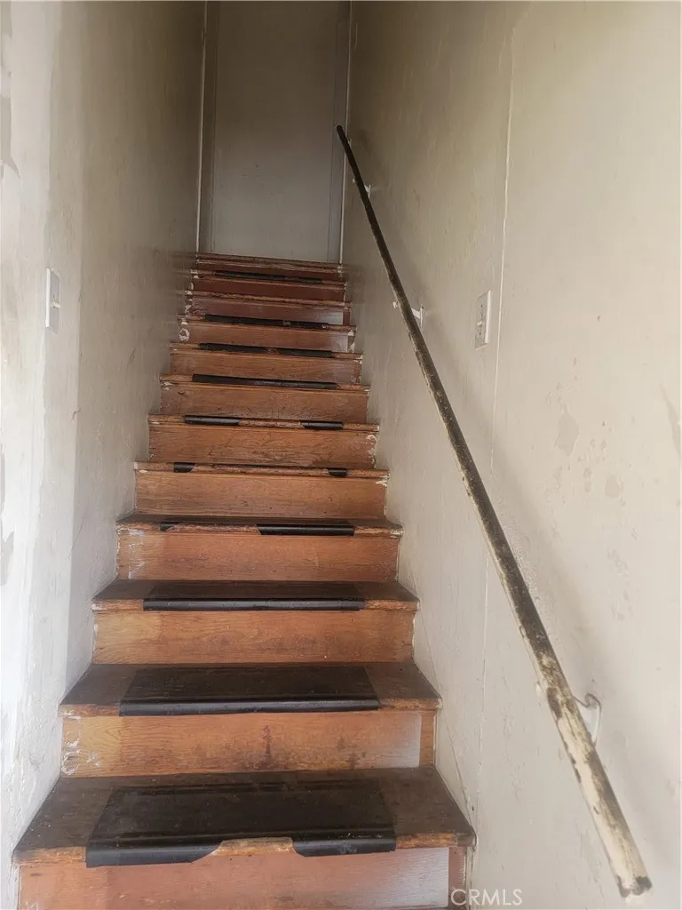 208 S Illinois Street, Anaheim, California 92805 home-pic-11