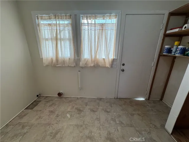 220 S Orange Avenue, Rialto, California 92376