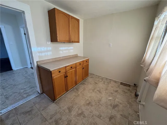 220 S Orange Avenue, Rialto, California 92376
