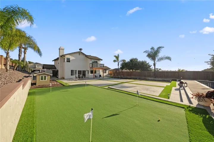 Putting green