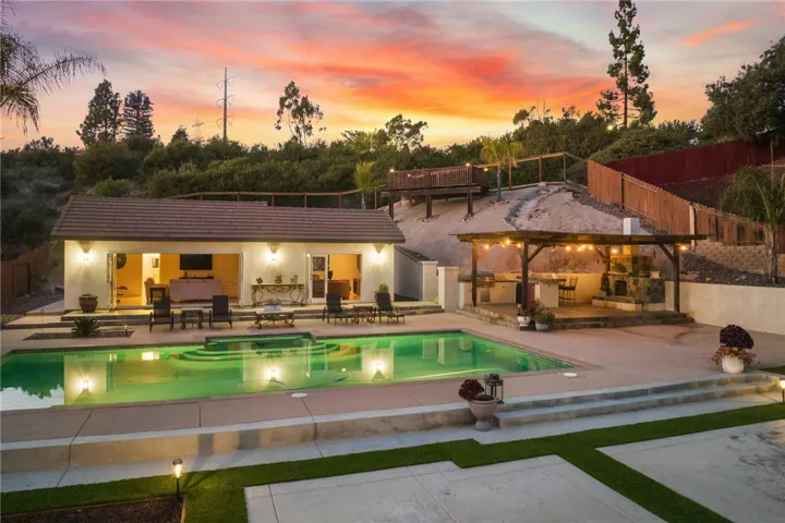 555 Trailridge Dr., Bonita, California 91902