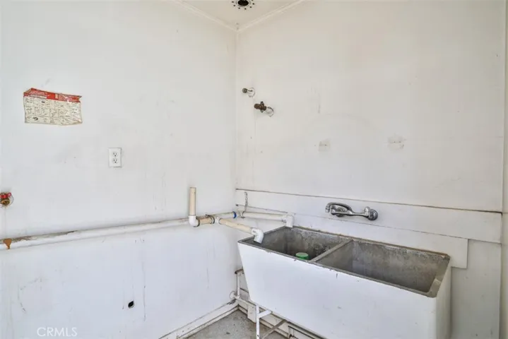 Laundry Room 2