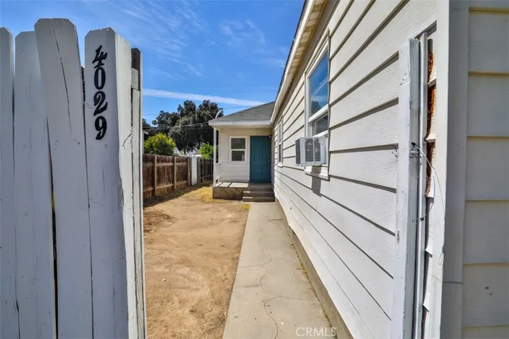 Gate to Back Unit
