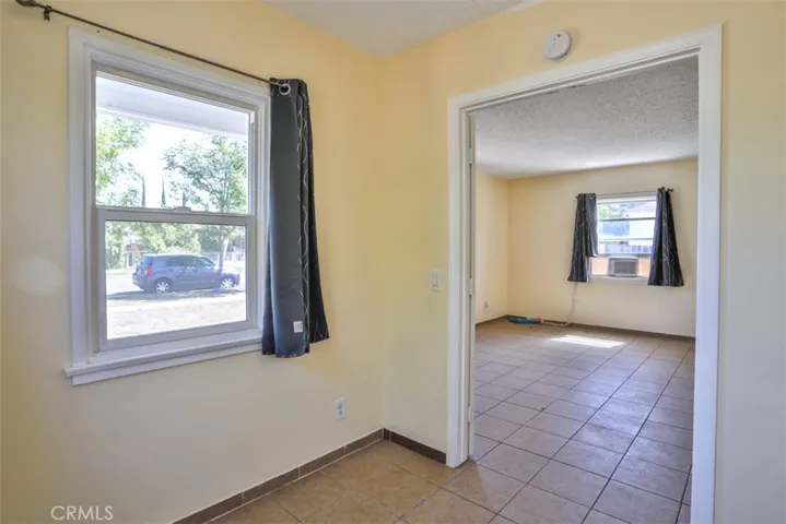 Den - Front Unit