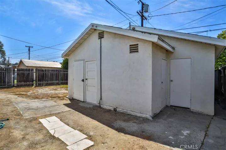 Laundry Room Adjoining Garage
