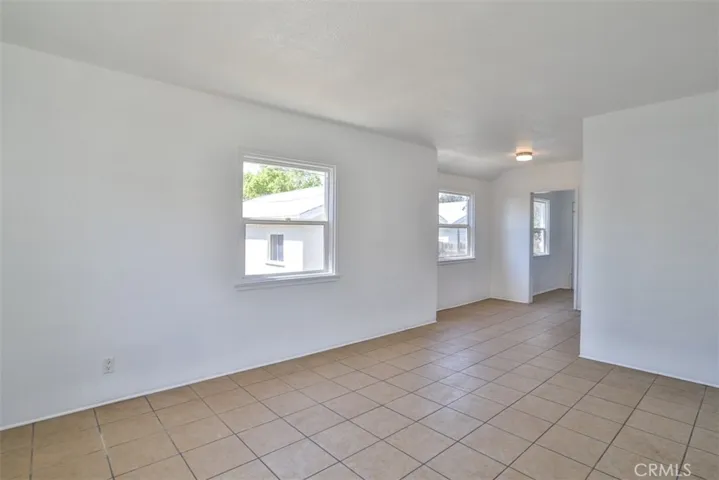 Living Room - Back Unit